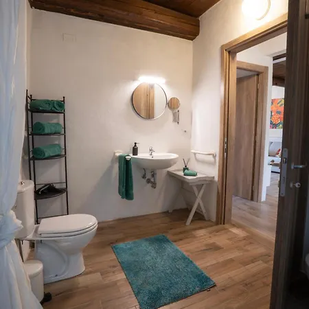 Le Di Rosie, Tuscan Mountain View Apartment, Pool *