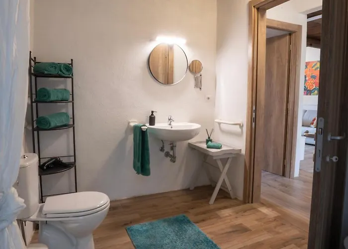 Le Di Rosie, Tuscan Mountain View Apartment, Pool *